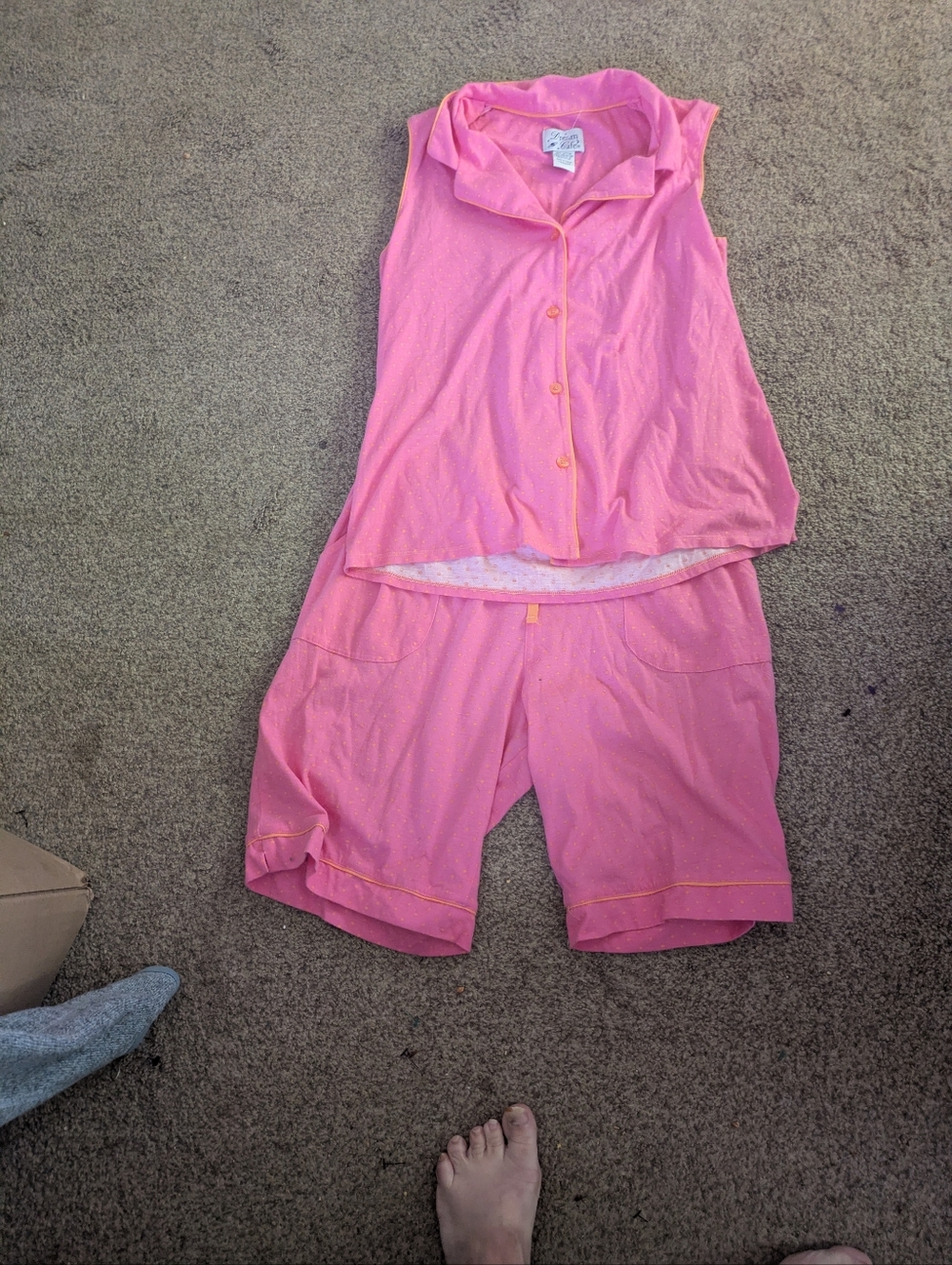 Women's Pink Sleeveless Pajama Set - Soft Sleep Top & Shorts